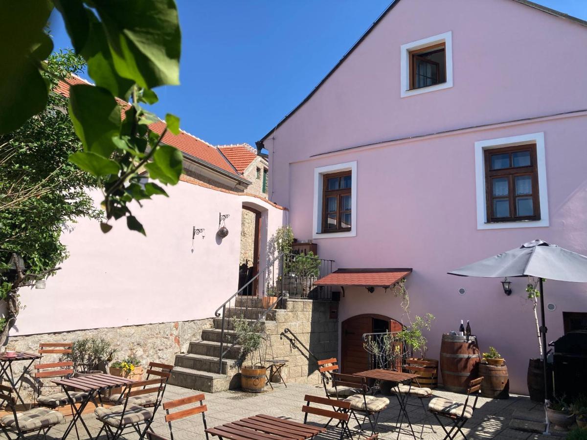 Apartmany Lavander Микулов Екстериор снимка