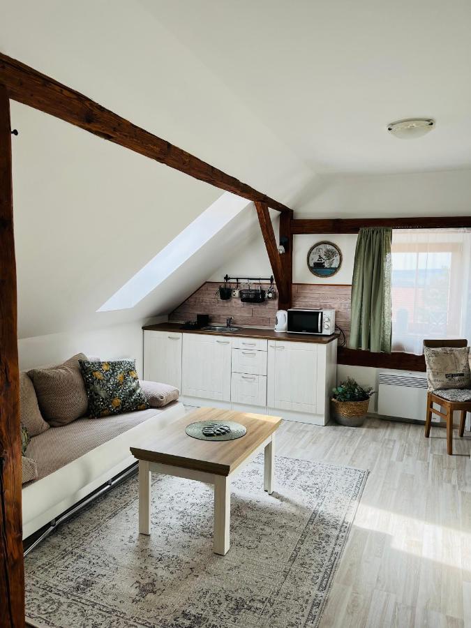 Apartmany Lavander Микулов Екстериор снимка