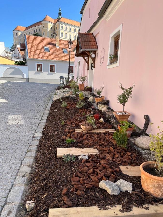 Apartmany Lavander Микулов Екстериор снимка