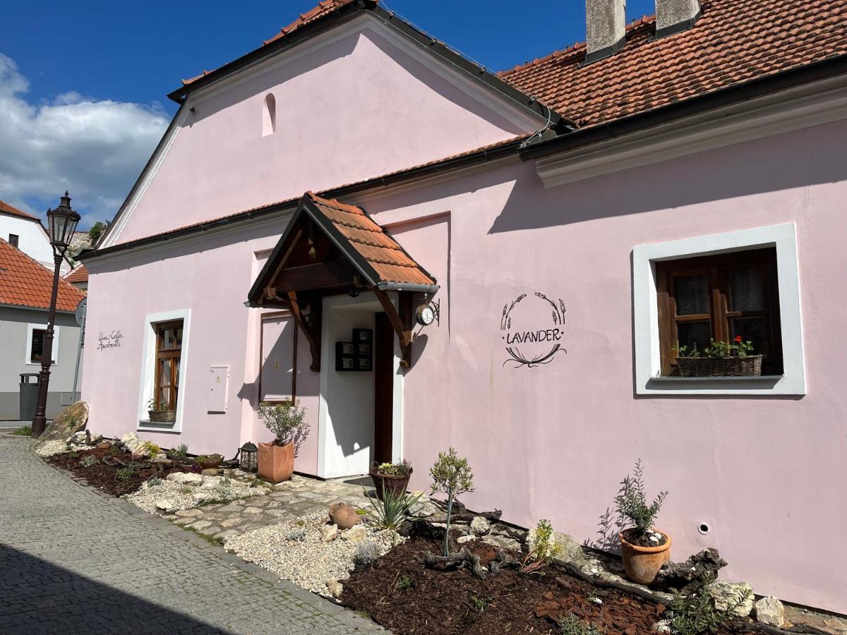 Apartmany Lavander Микулов Екстериор снимка